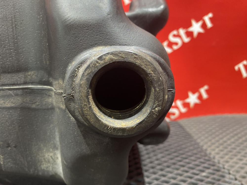 Бачок омывателя лобового стекла 2023г.