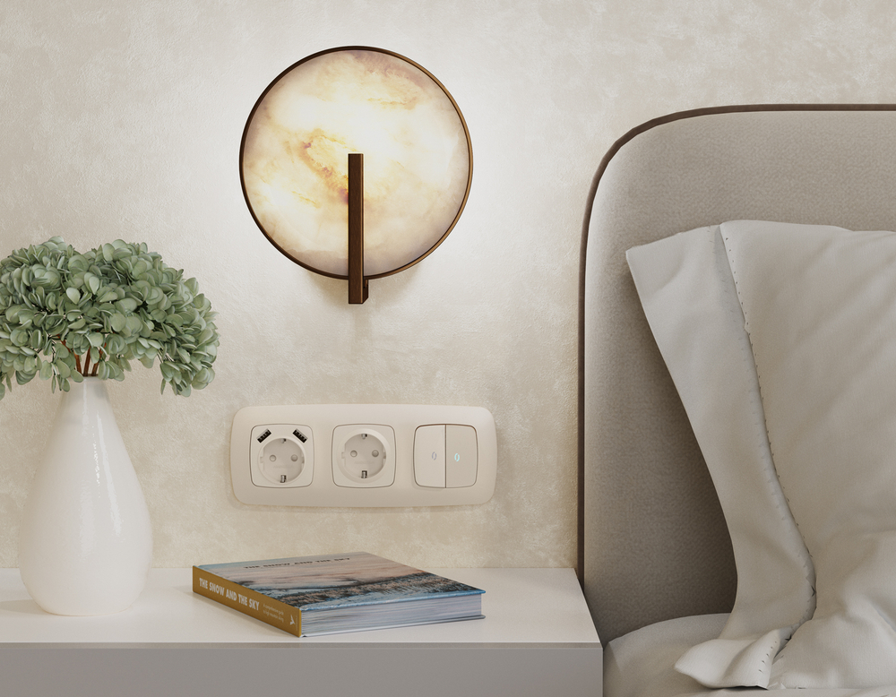 MO326010 Комплект механизма электрической розетки OMEGA Бежевый матовый с/з на винтовых зажимах QUANT (OP3260, VM141)