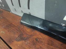 Молдинг двери передней правой Toyota Camry XV70 17-нв Б/У Оригинал PZ32933021