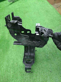 Кронштейн фары левый BMW 3er G20 (2018-н.в.)