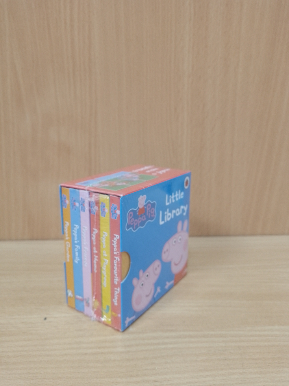 Peppa Pig: Little Library (6 mini board books)
