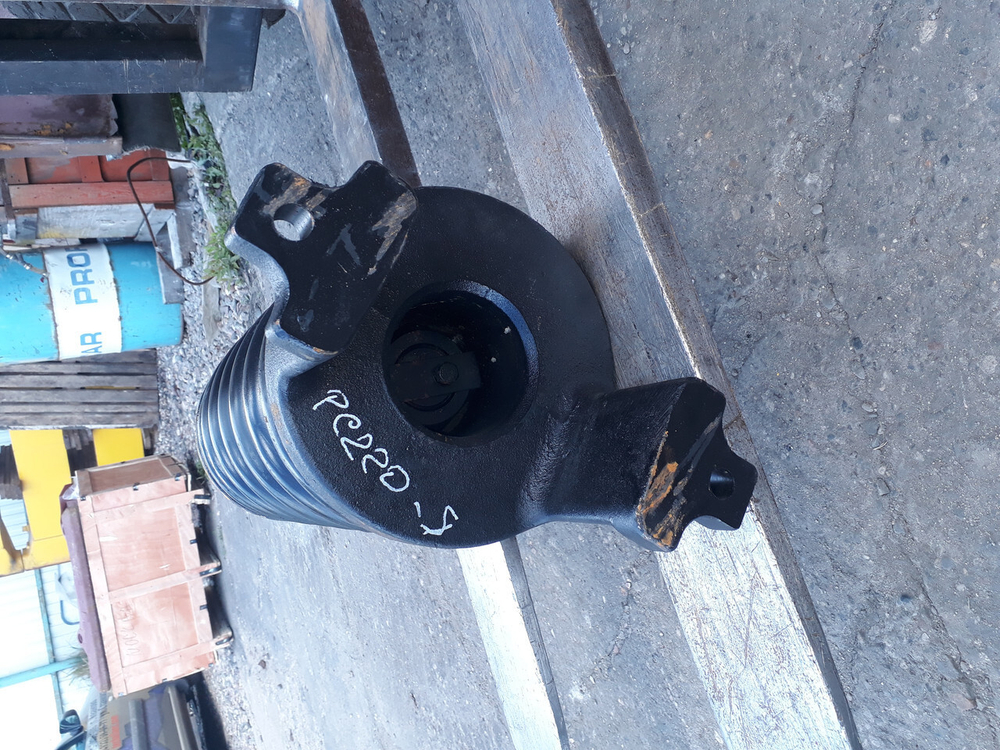 Натяжитель гусеницы PC220-8 MO