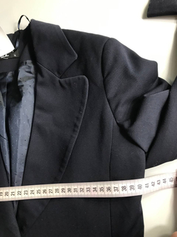 Жакет Adl приталенный, маркировка S, визуально на 44 размер