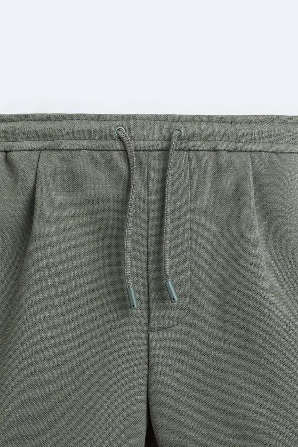 ZARA ШОРТЫ КОМФОРТНОЙ ПОСАДКИ, ОЛИВКОВЫЙ