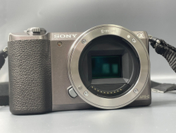 Sony A5100 kit 16-50mm 3100 кадров
