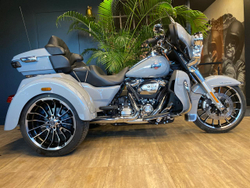 Tri Glide Ultra Harley-Davidson (Billiard Gray) 2025