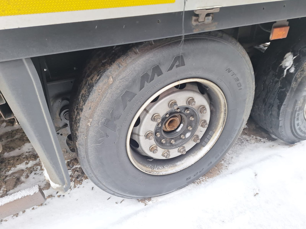 Туймазинский завод автобетоновозов 5885* Полуприцеп шторный 588516