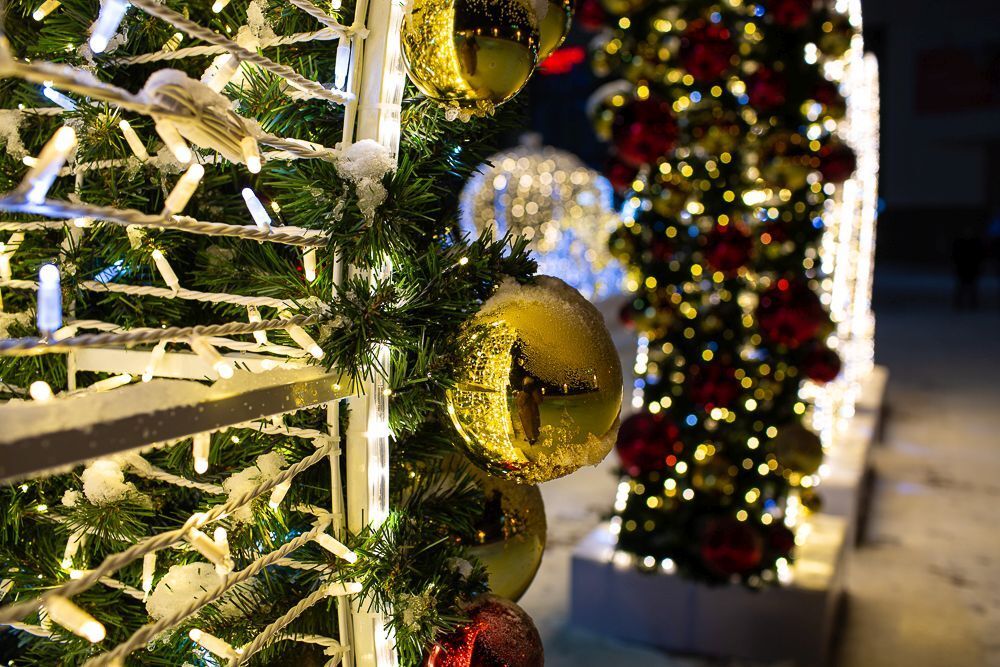 Светодиодная конструкция с аркой - новогодние Цифры