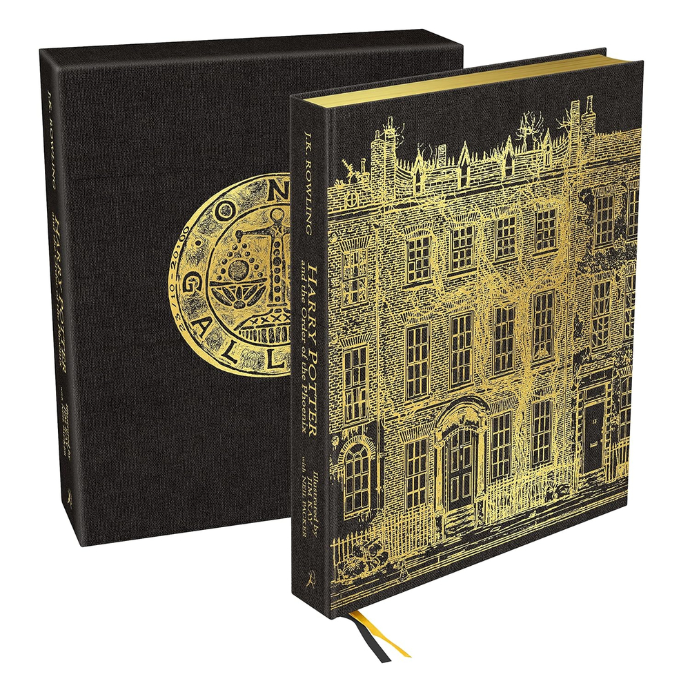 Harry Potter Deluxe Illustrated Slipcase Edition - книга