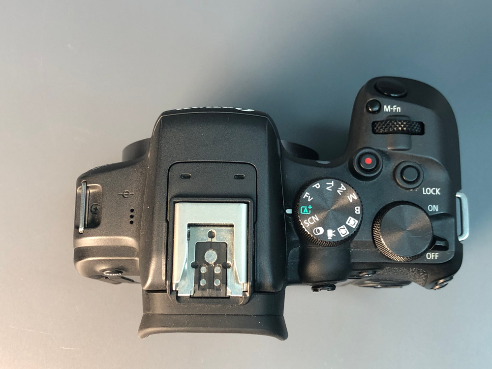 Canon EOS R10, 49.000 кадров пробега