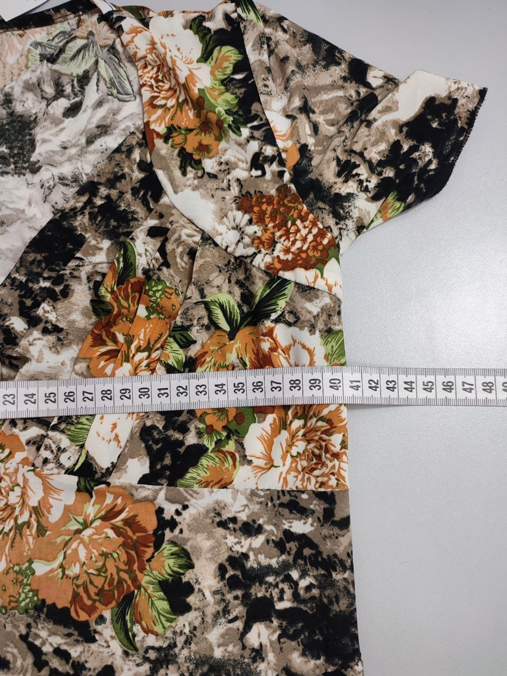 Платье с цветочным принтом 48 размер