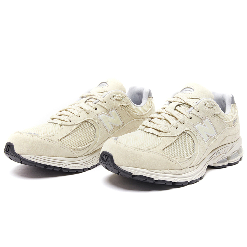 Кроссовки New Balance 2002R Bone