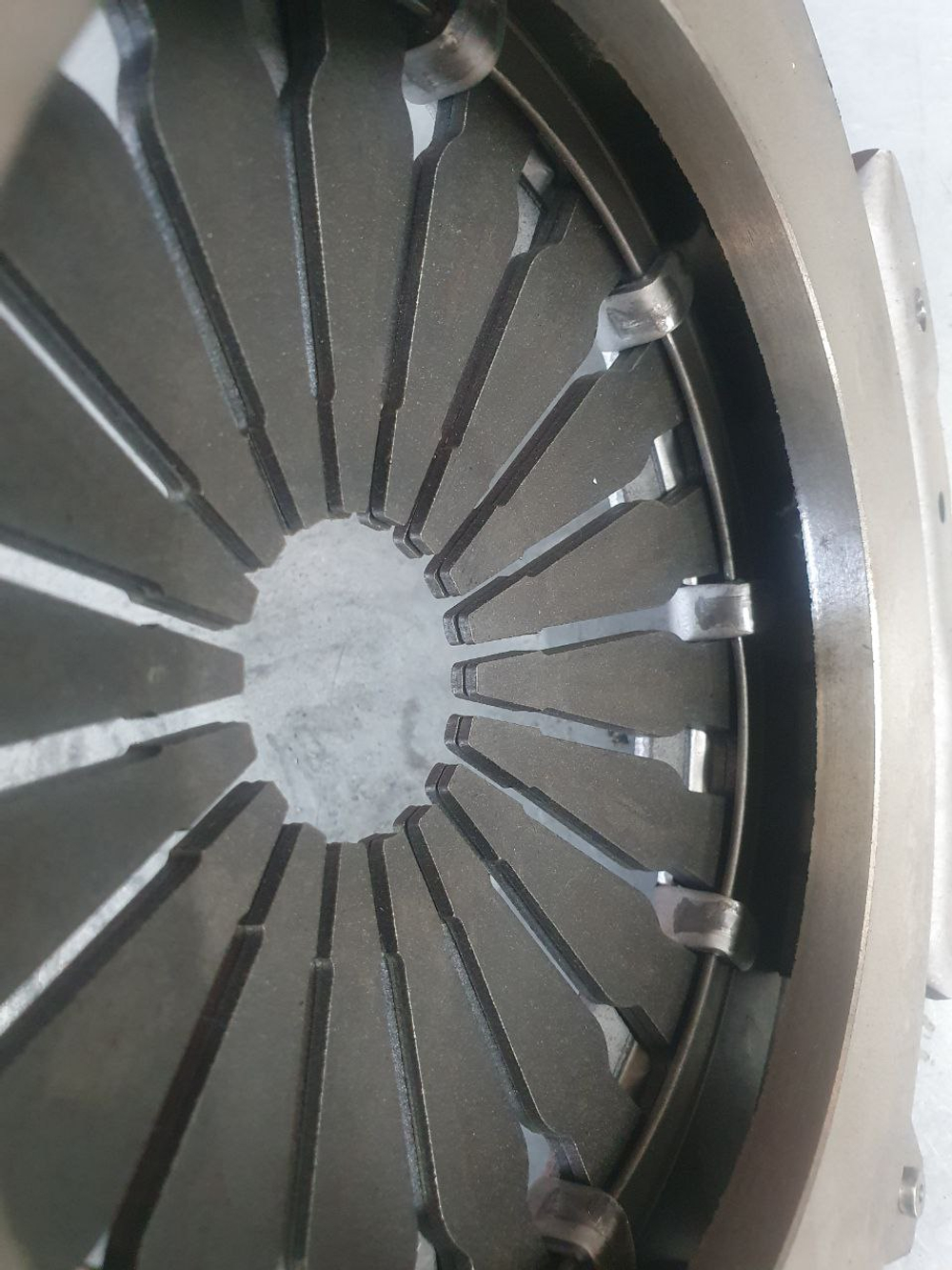 Корзина сцепления двухлепестковая Нива 4х4/Легенд/Шевроле/Тревел под турбо от 1 бар