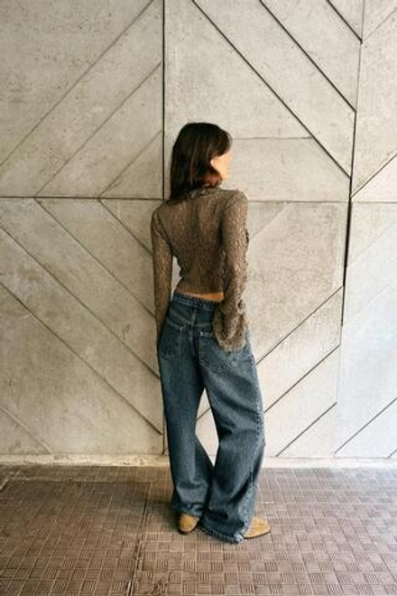 ZARА УКОРОЧЕННЫЙ КАРДИГАН С КРУЖЕВОМ И ВОЛАНАМИ, СЕРО-КОРИЧНЕВЫЙ