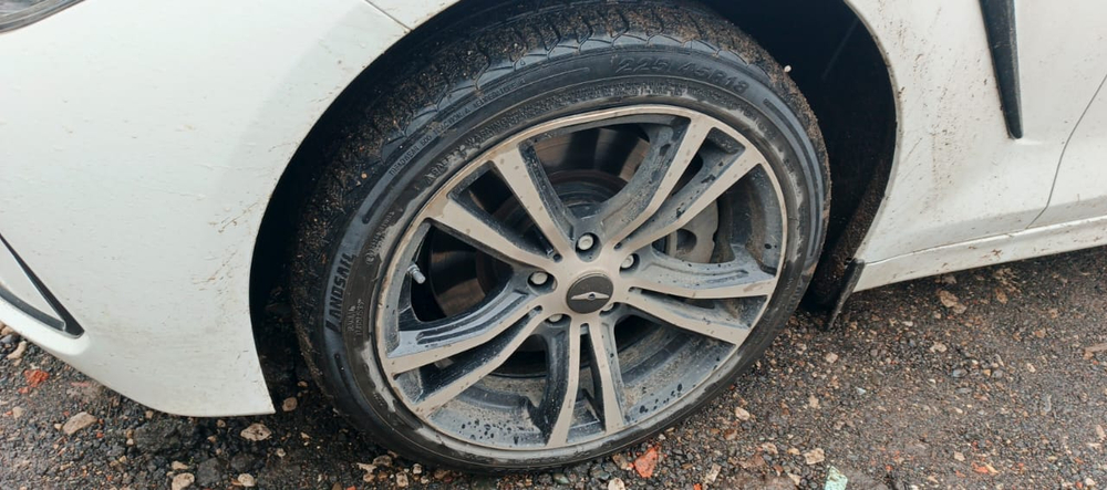 Genesis G70 Advance + GACS 2.0 T-GDI (197 hp) 8AT 4WD