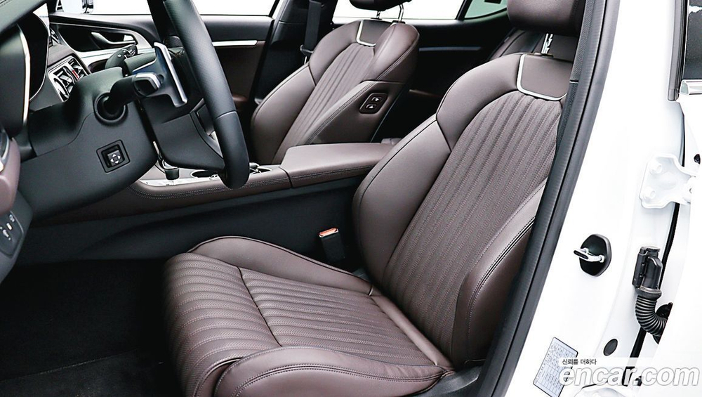 Genesis The New G70 Бензин 2.0T 2WD (01.2022)