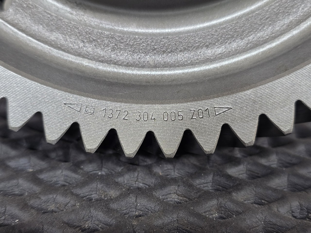 Косозубая шестерня 2018г