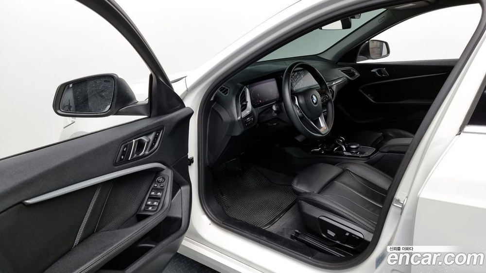 BMW 1 Series (F40) 120i Advantage (03.2022)
