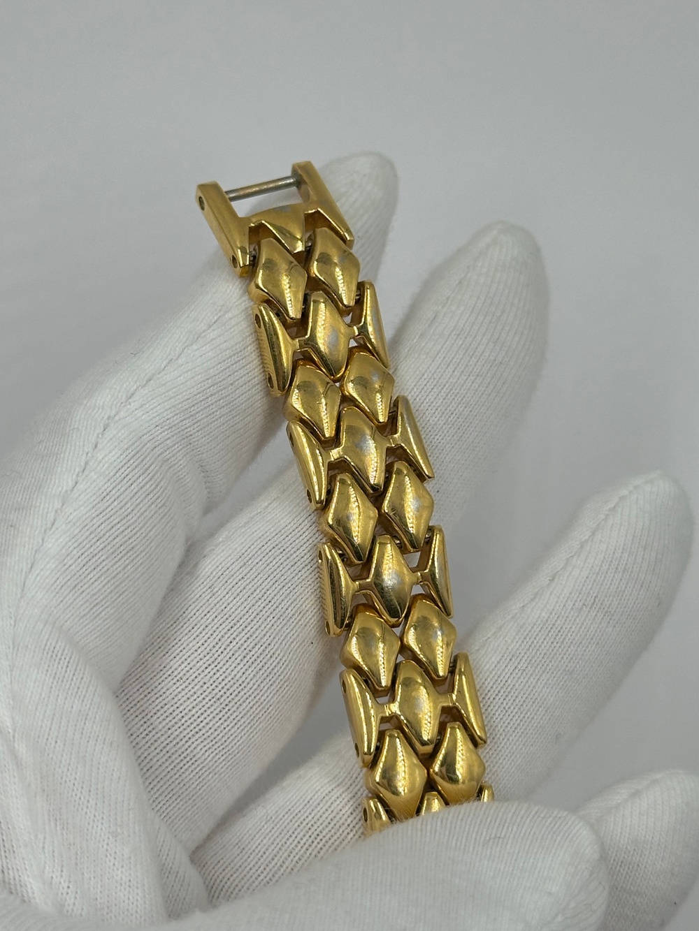 Часы Oscar de la Renta