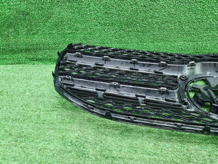 Решетка радиатора Mercedes GLS x167 (2019-2023)