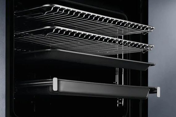 Духовой шкаф Electrolux KOAAS31CX