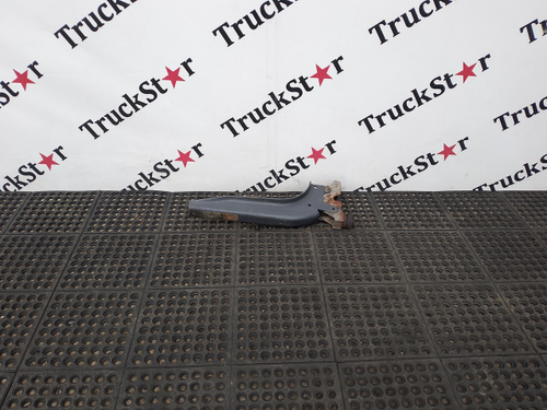 Кронштейн кабины левый в сборе