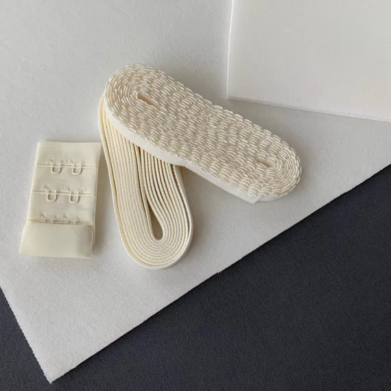 Бельевой поролон молочный 3 мм