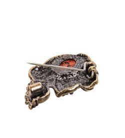 AM-2852 Брошь «Знак зодиака-Дева» (латунь, янтарь)