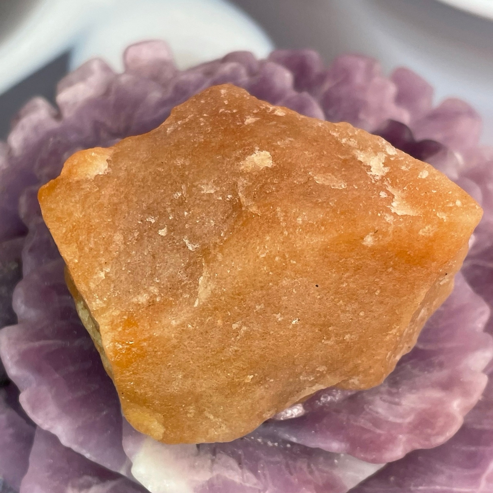 34974 Авантюрин коричневый необработанный 46мм