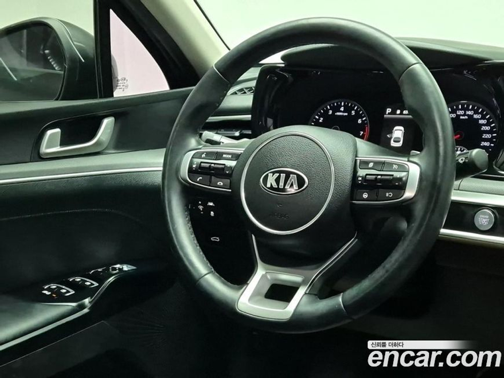 Kia K5 (Optima) 3 Generation 2.0 (03.2020)
