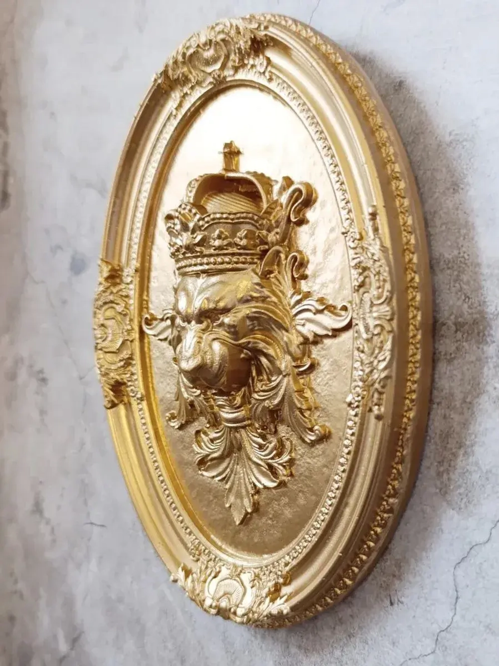 Барельеф на стену из гипса Лев