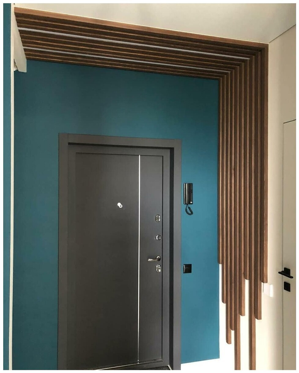 Потолочно-стеновые рейки с подсветкой из Сосны 40х30мм