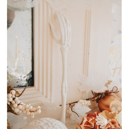 Руки скелета пластиковые белые 2 шт.