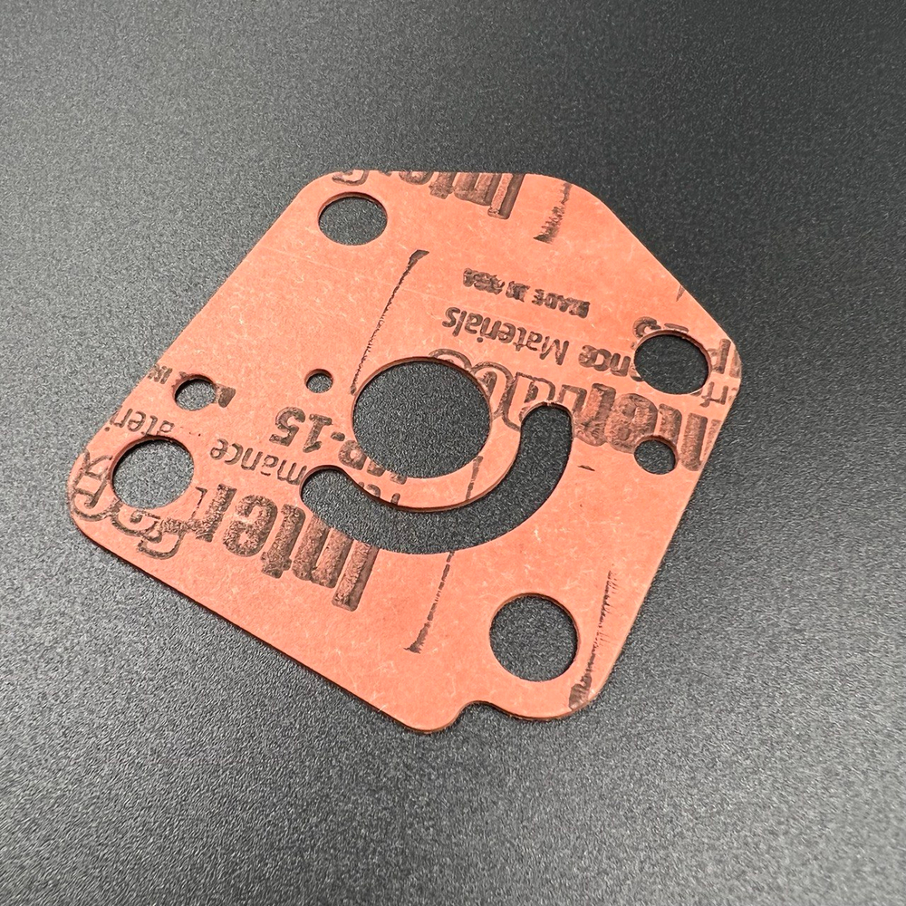 Прокладка под пластину помпы охлаждения Suzuki DT9.9-15, DF9.9-15 (Osaka)