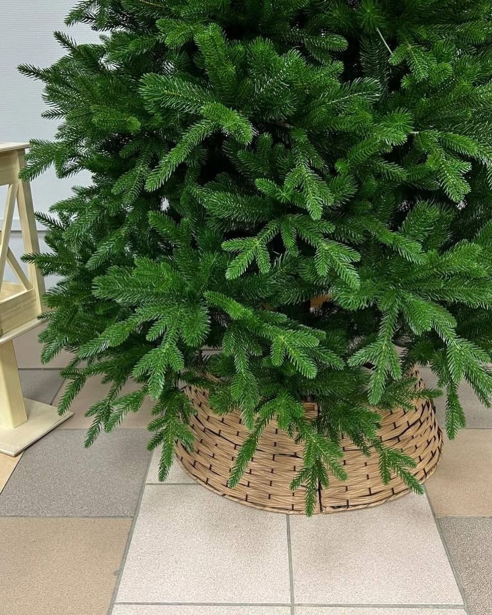 Ель искусственная «Эльга» (Литая хвоя) 270 см / 2,7 м