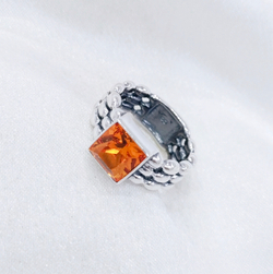 "Авенсис" кольцо в серебряном покрытии из коллекции "Форсаж" от Jenavi
