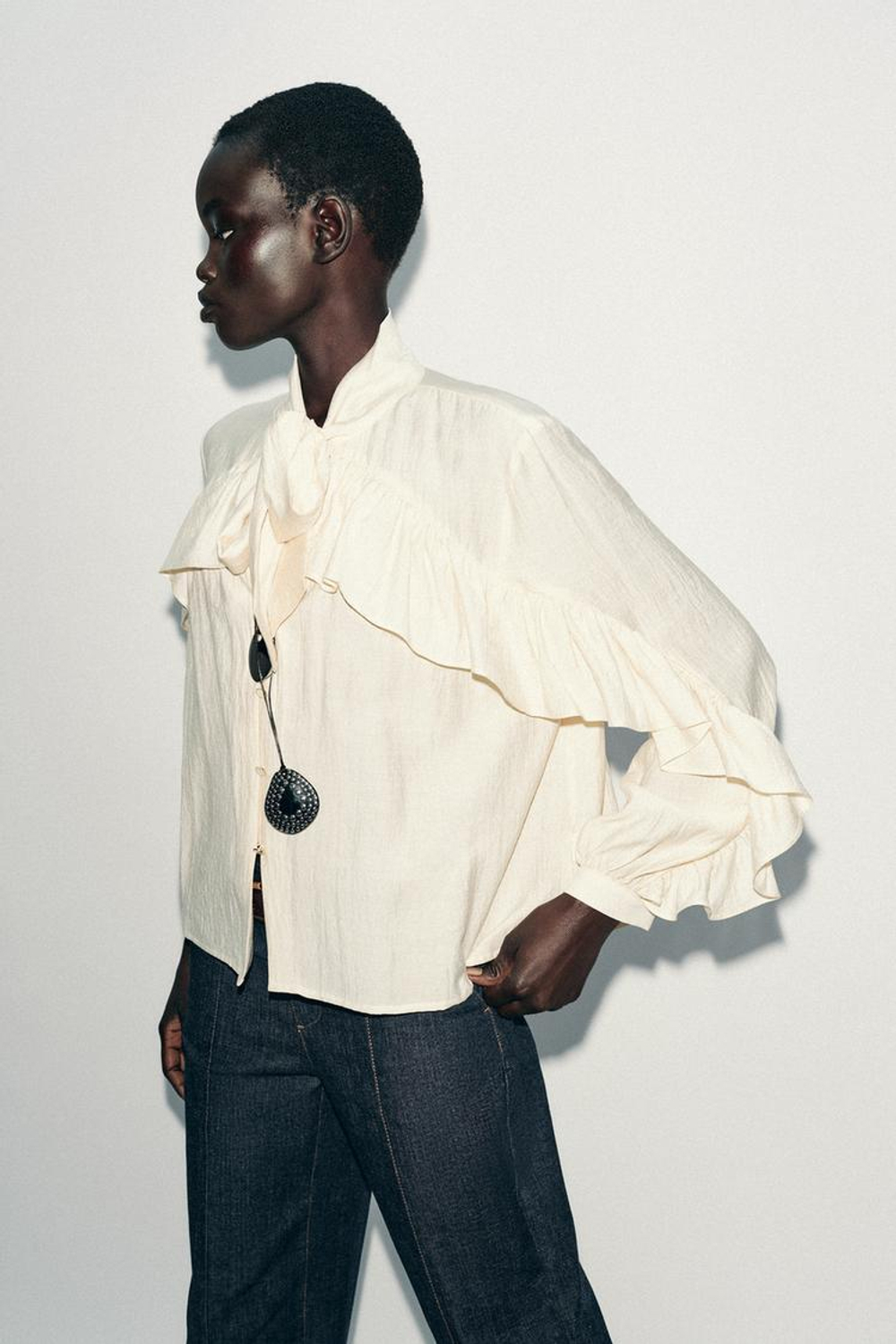 ZARA БЛУЗА С ВОЛАНАМИ И БАНТОМ, ЭКРЮ