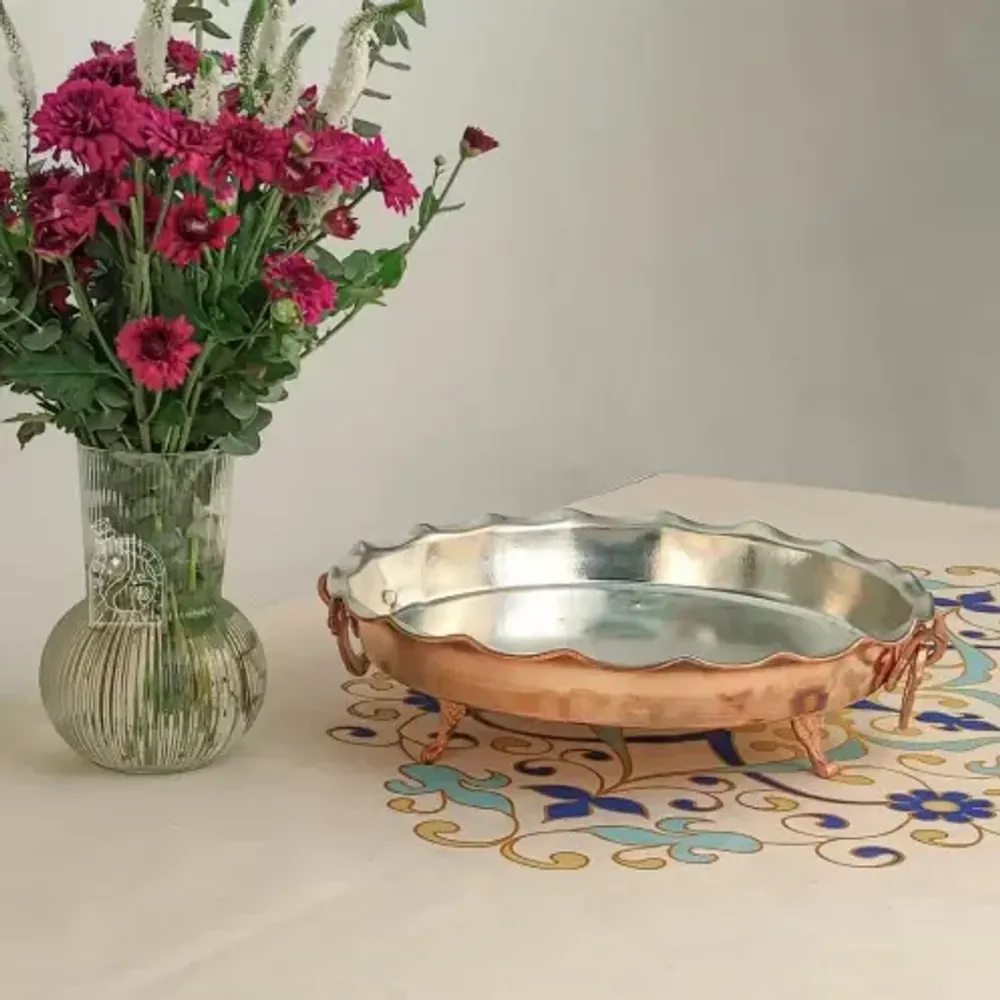 Медное сервировочное блюдо на ножках Exirmes 30220399 Иран Медное сервировочное блюдо на ножках Exirmes 30220399 Иран