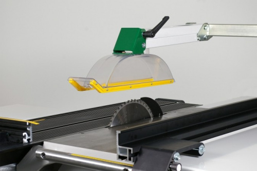 Пильный нож с защитным кожухом