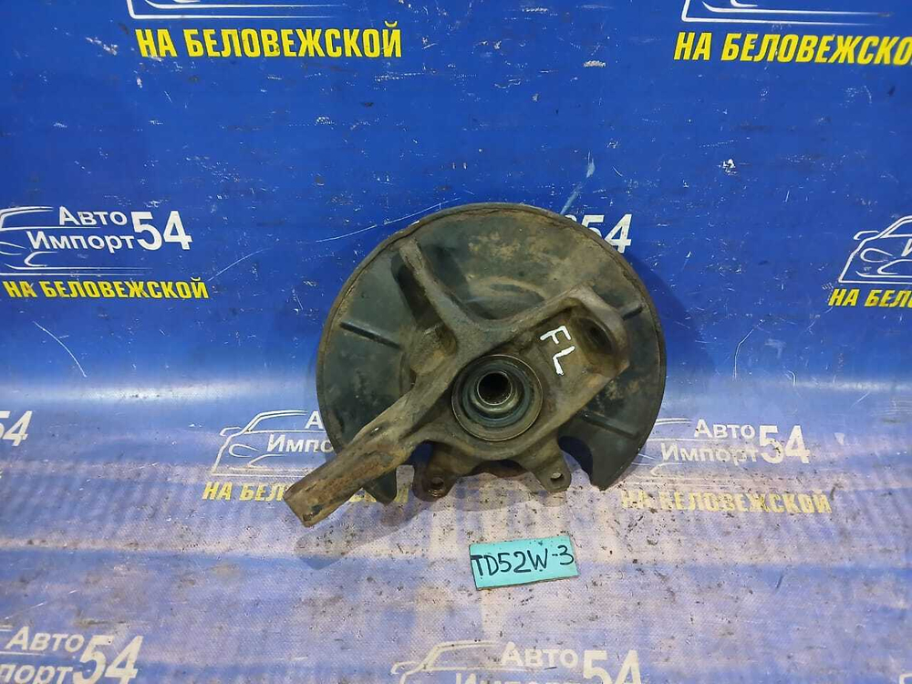 Ступица передняя левая SUZUKI ESCUDO 2000