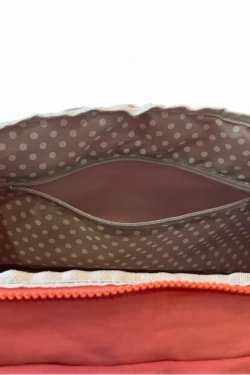 Сумка дорожная красная из плотного текстиля вместительная QOZA