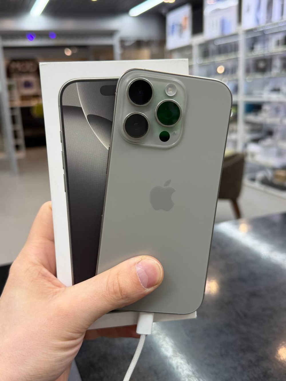 Apple iPhone 16 Pro 256Gb Natural Titanium Б/У