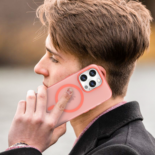 Мягкий усиленный чехол из ТПУ красного цвета с поддержкой MagSafe для iPhone 14 Pro