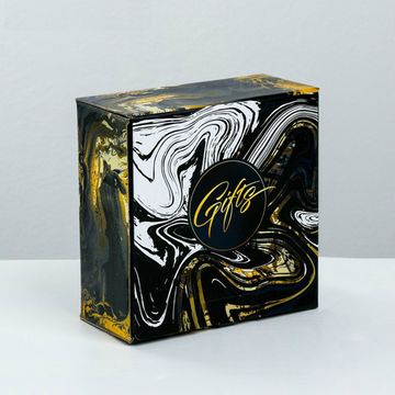 Коробка "Gold gift", 15 × 15 × 7 см