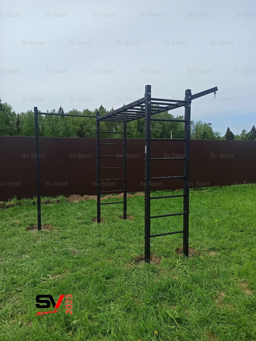 Монтаж уличной шведской стенки Sv Sport Рукоход (5 вертикальных столбов)