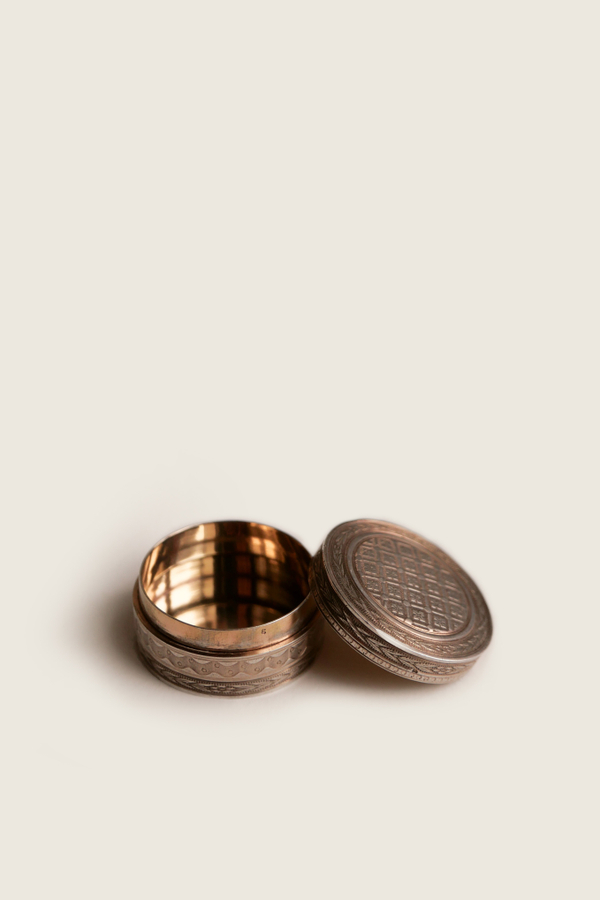 Антикварный Серебряный Футляр для Таблеток