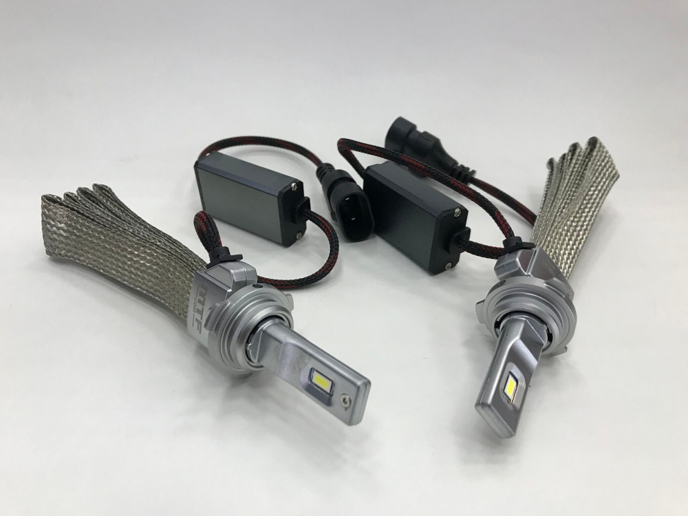 Светодиодные лампы ближнего и габаритного света для Mitsubishi Outlander XL 2006-13 MTF HB4 ProFlex 30W+W5W Tail Lights