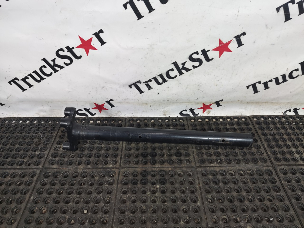 Кронштейн крыла задний правый 2023г