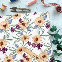 Ткань муслин мягкие цветы на белом фоне