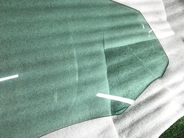 Стекло двери переднее правое Mercedes C w205 14-23